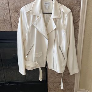 NEVER WORN, White jacket